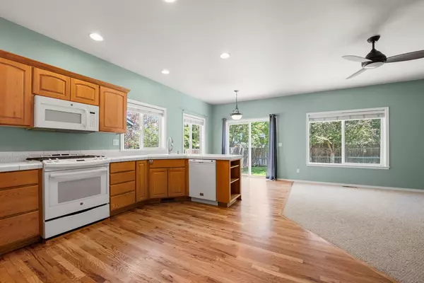 Bend, OR 97702,2149 Harley LN