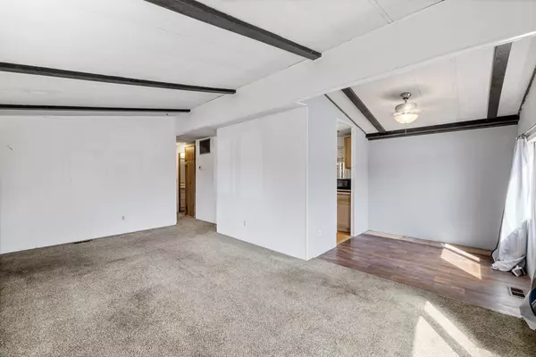 Medford, OR 97501,3555 Pacific HWY #SPC 121