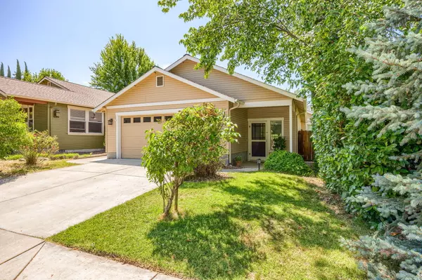 Ashland, OR 97520,595 Elizabeth AVE