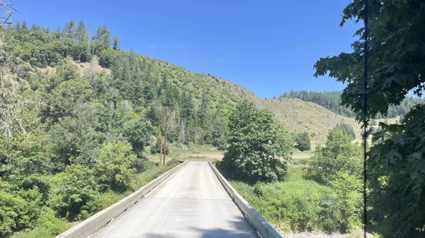 Days Creek, OR 97429,2157 Ferguson LN