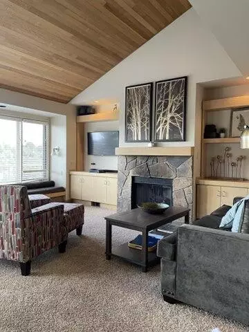 Redmond, OR 97756,1916 Redtail Hawk DR #RV45B