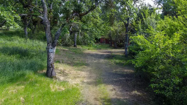 Medford, OR 97504,2616 Foothill RD