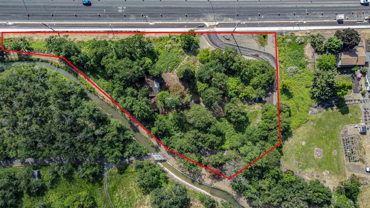 Medford, OR 97504,2616 Foothill RD