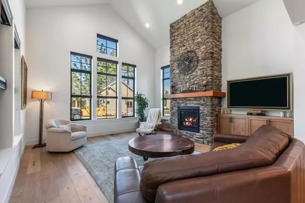 Sisters, OR 97759,1060 Bluebird ST