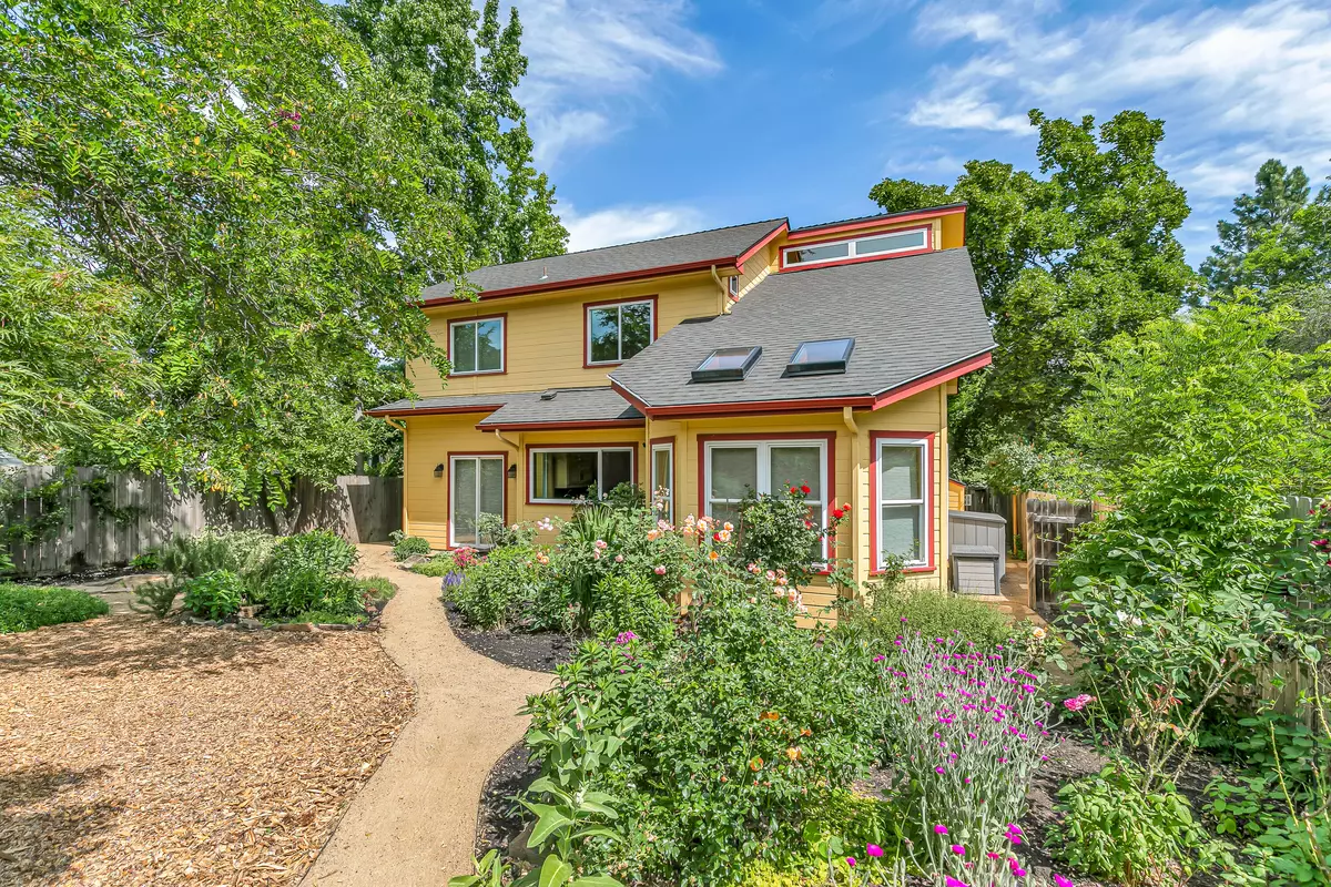 Ashland, OR 97520,700 Clay ST