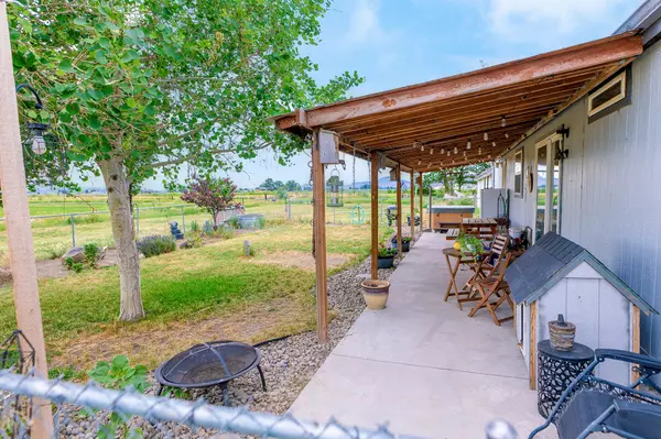 Klamath Falls, OR 97603,9452 Matney WAY