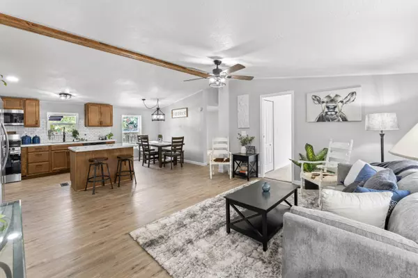 La Pine, OR 97739,16076 Blackfeather LN