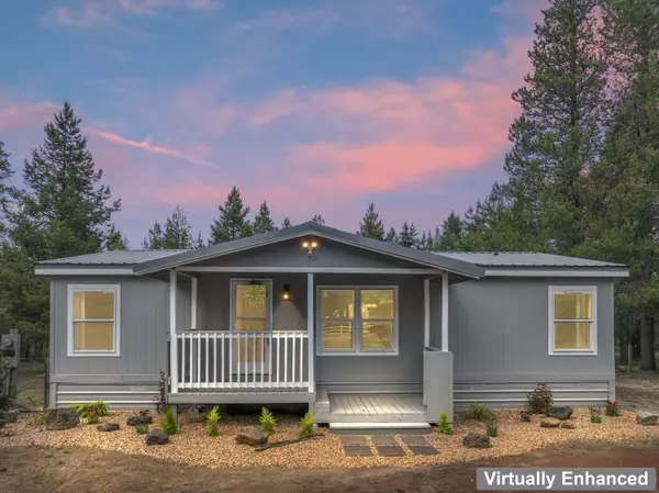 16076 Blackfeather LN, La Pine, OR 97739