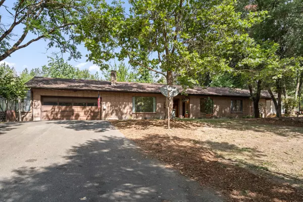 Grants Pass, OR 97526,266 Chaparral DR