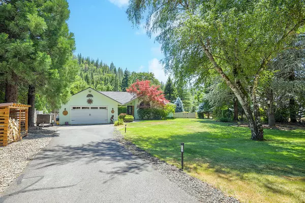 Trail, OR 97541,24722 Highway 62