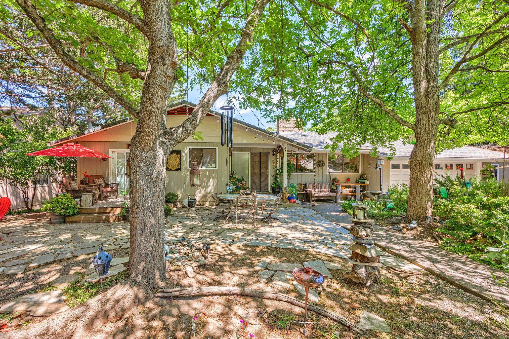 530 Maple WAY, Ashland, OR 97520