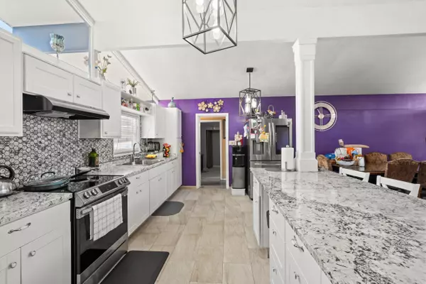 Eagle Point, OR 97524,284 Main ST