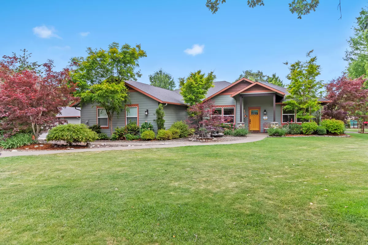 Grants Pass, OR 97526,251 Kaneeta LN