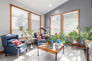 Grants Pass, OR 97526,877 7th ST