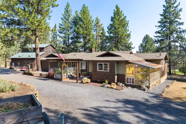 Bend, OR 97702,20518 Pine Vista DR