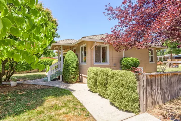 Grants Pass, OR 97526,422 M ST