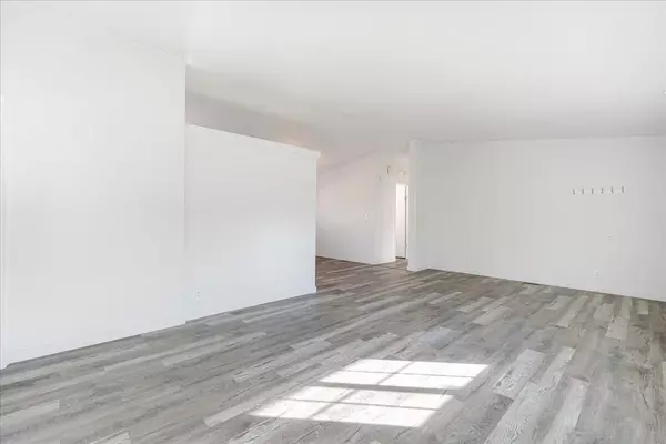 Bend, OR 97701,2498 Rosemary DR