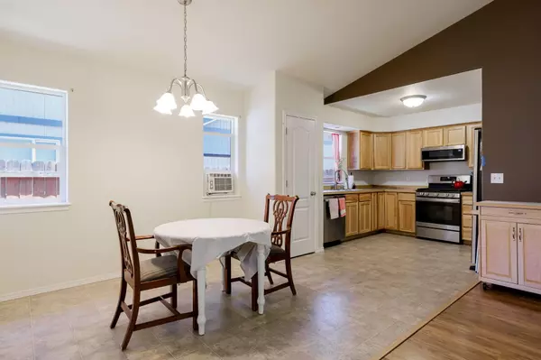 Bend, OR 97702,61067 Borden DR