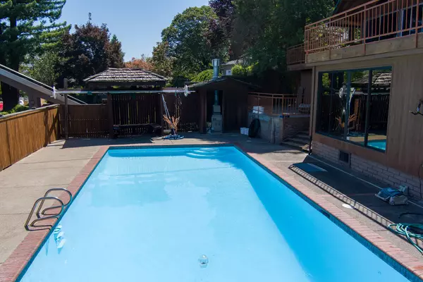 Medford, OR 97504,2020 Ridge WAY