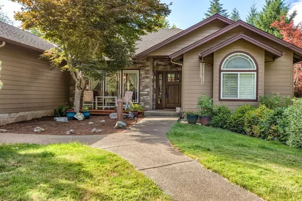 Grants Pass, OR 97527,327 Whitestone DR