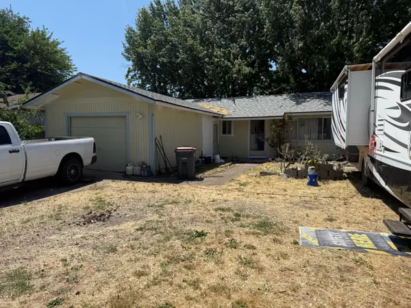 8045 Hale WAY, White City, OR 97503