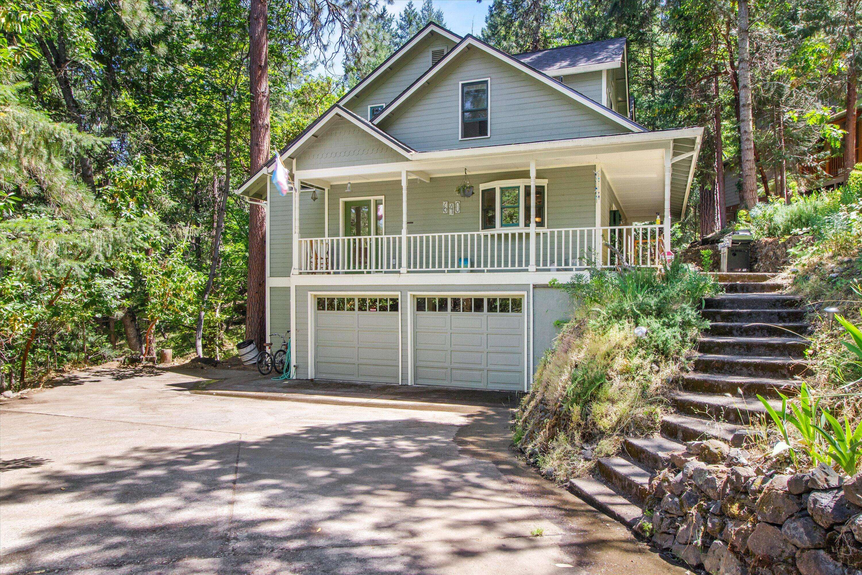640 Weller LN, Ashland, OR 97520