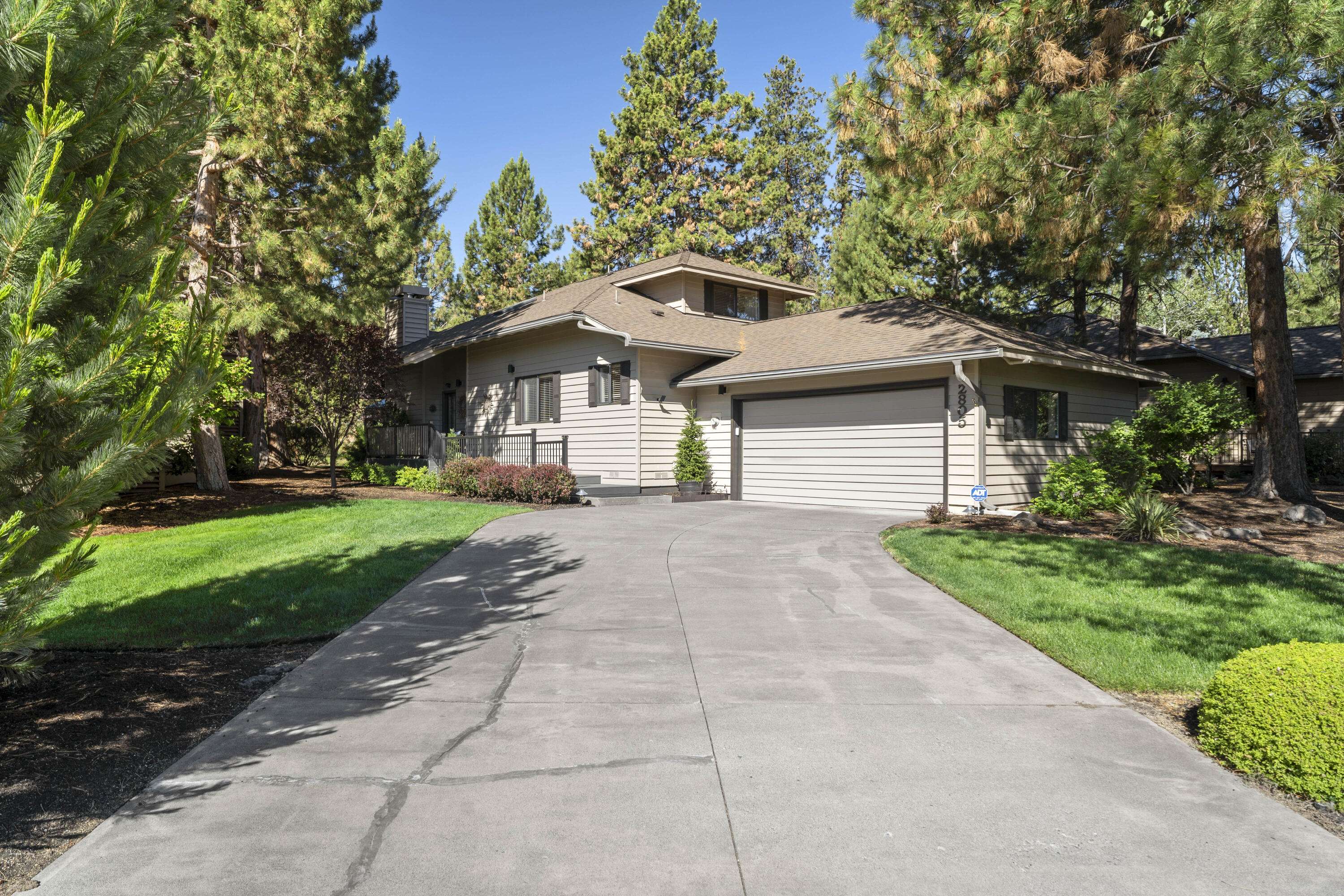 2805 Golf Course DR S, Bend, OR 97703