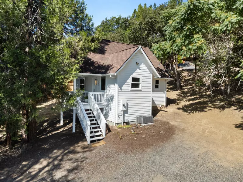 345 Oak ST, Jacksonville, OR 97530