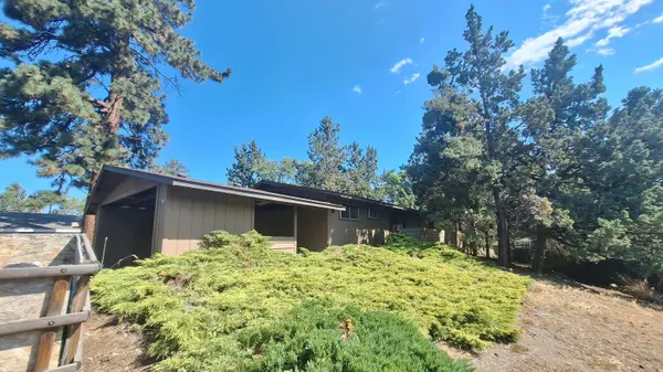 Bend, OR 97701,424 Thurston AVE