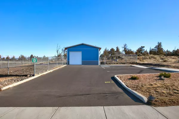 Redmond, OR 97756,932 4th CT