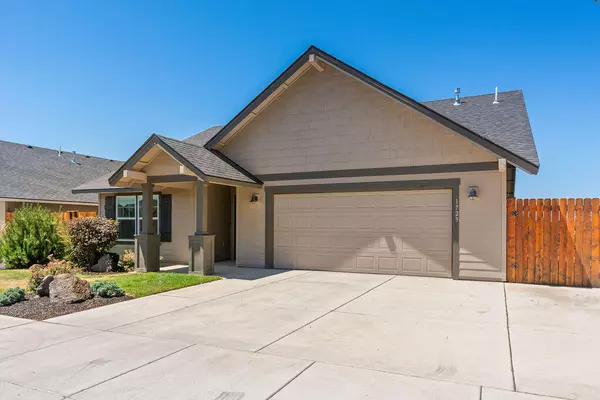 Redmond, OR 97756,1729 3rd CT