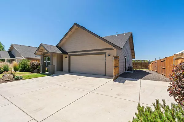 Redmond, OR 97756,1729 3rd CT