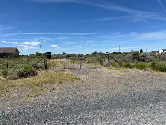 Christmas Valley, OR 97641,Noel (APN: 5174) ST