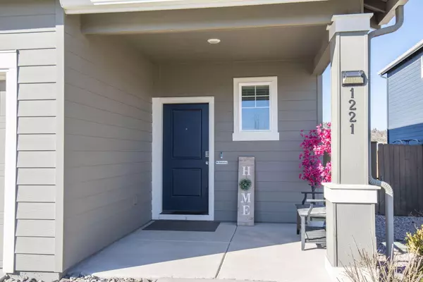 Redmond, OR 97756,1221 Varnish AVE NW