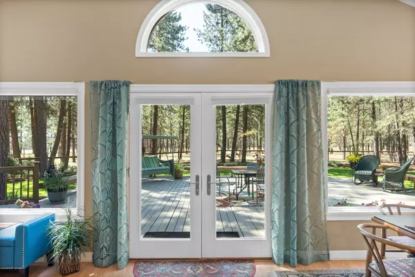 Sisters, OR 97759,14853 Crupper