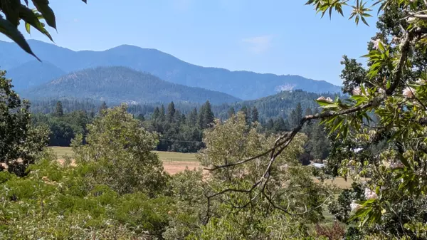 Grants Pass, OR 97526,133 Tiffany WAY