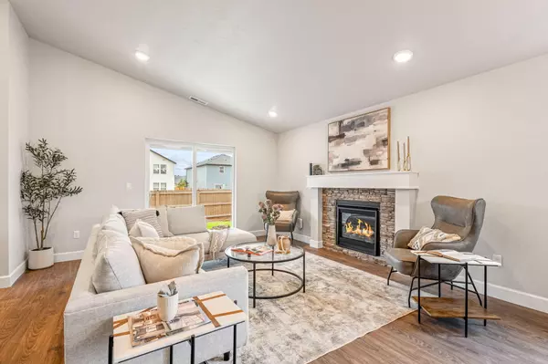 Redmond, OR 97756,1190 Varnish LN #35