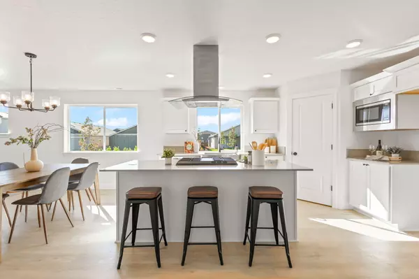 Redmond, OR 97756,3360 12th ST #53