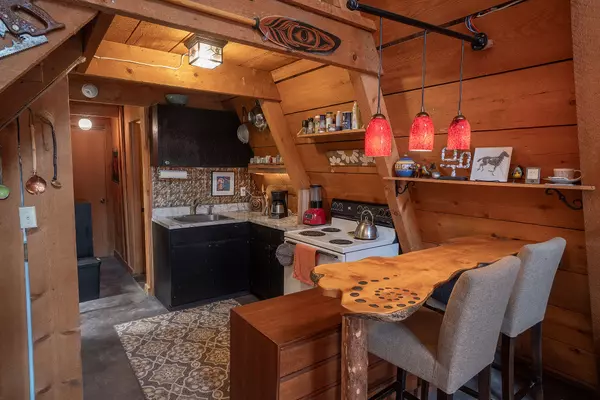 La Pine, OR 97739,15635 6th ST