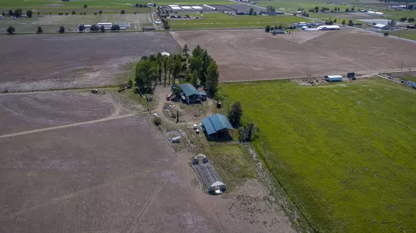 Bend, OR 97701,25800 Alfalfa Market RD