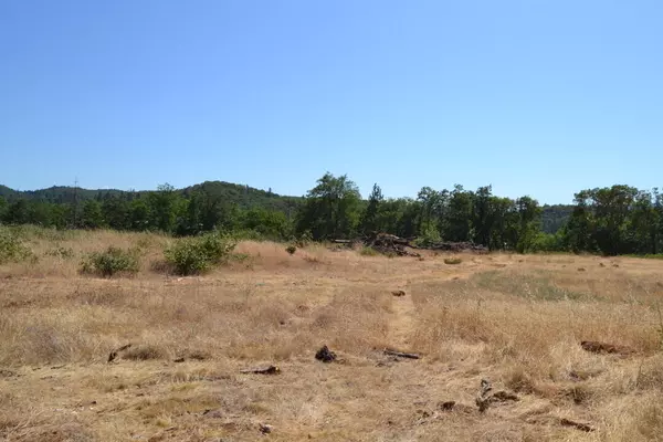 Grants Pass, OR 97526,575 Harris RD