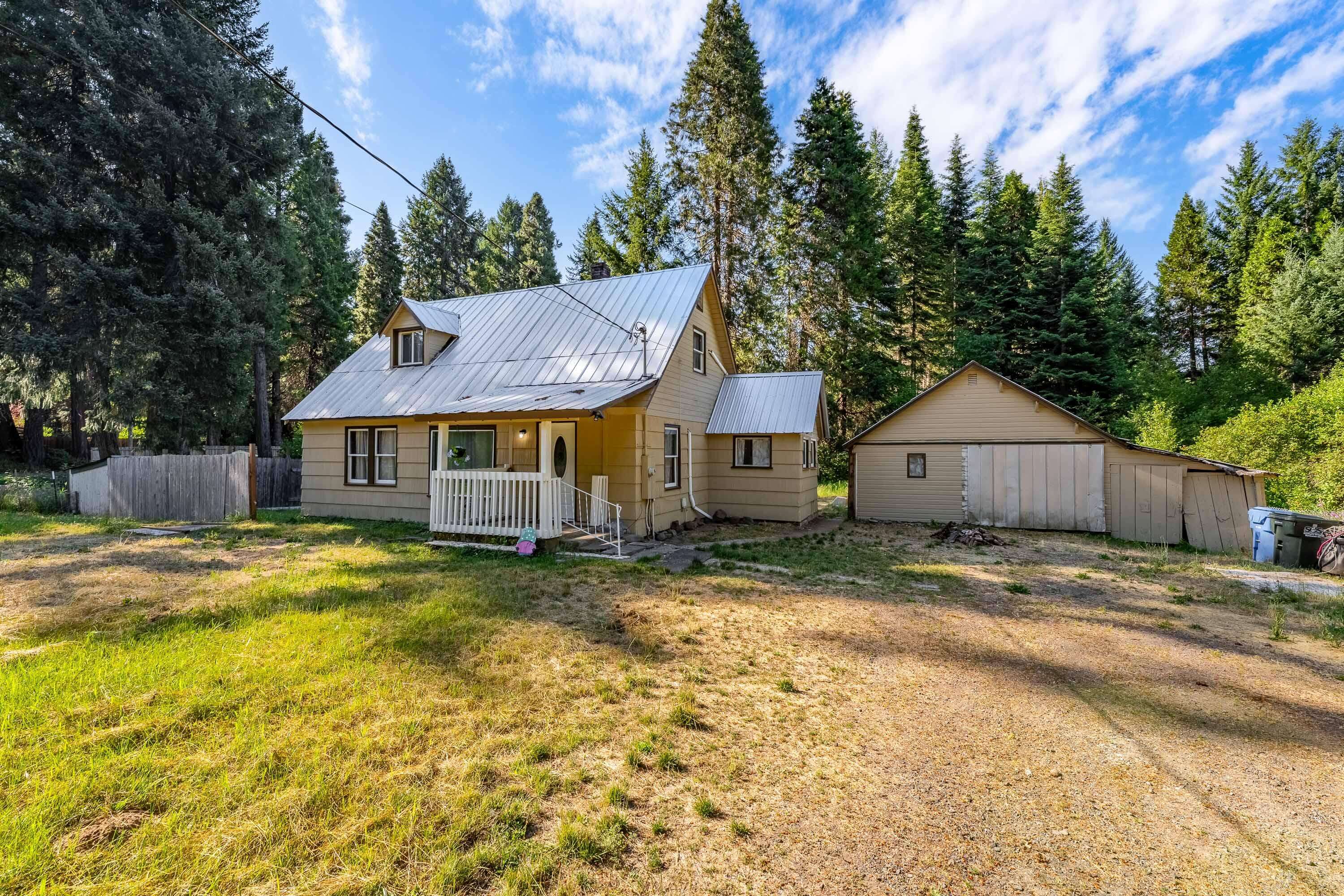 306 Red Blanket RD, Prospect, OR 97536