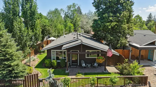 820 12th ST, Bend, OR 97703