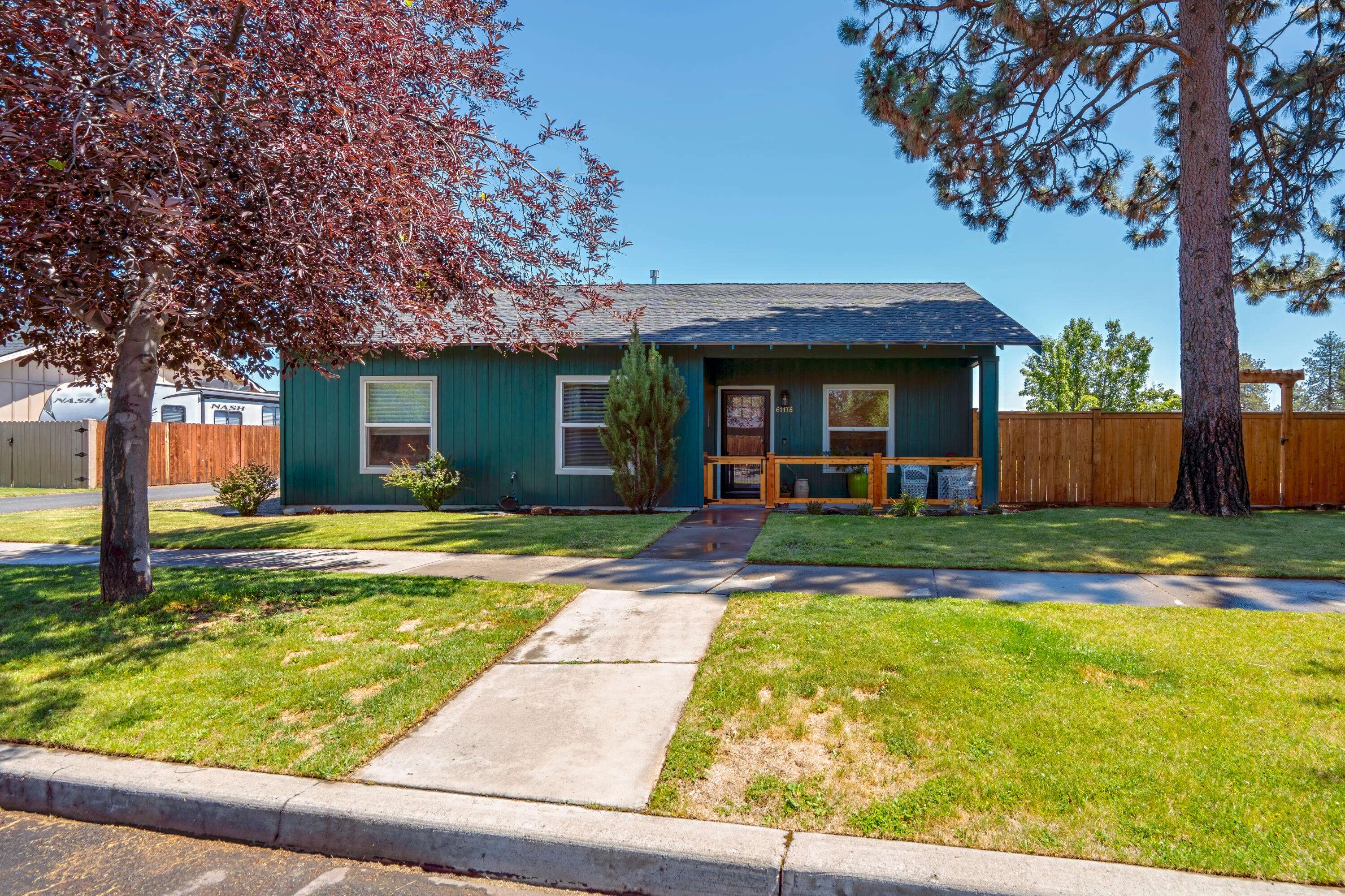 61178 Brookhollow DR, Bend, OR 97702