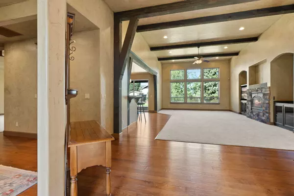 Bend, OR 97701,21420 Belknap DR