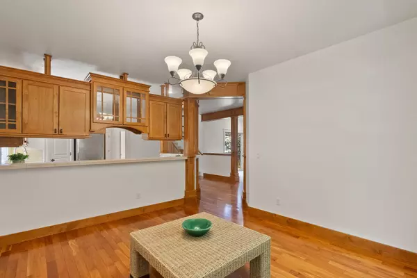 Bend, OR 97701,21376 Oakview DR