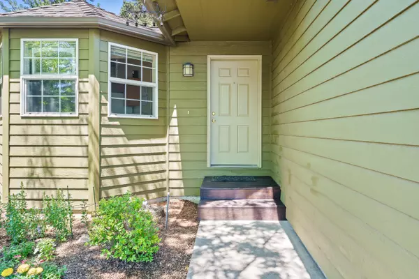 Bend, OR 97702,488 Forest Grove DR