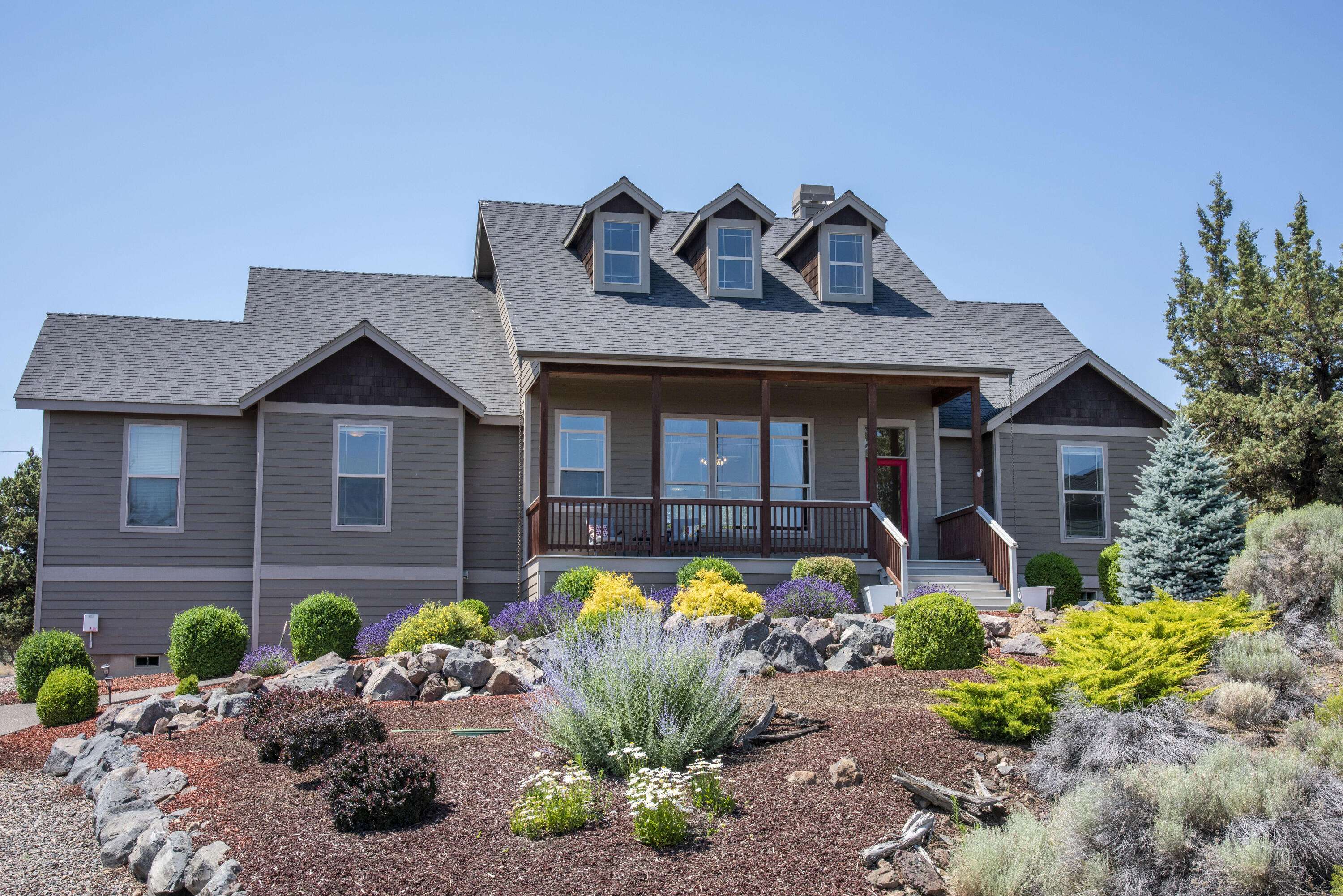 2263 Dunlin CT, Redmond, OR 97756