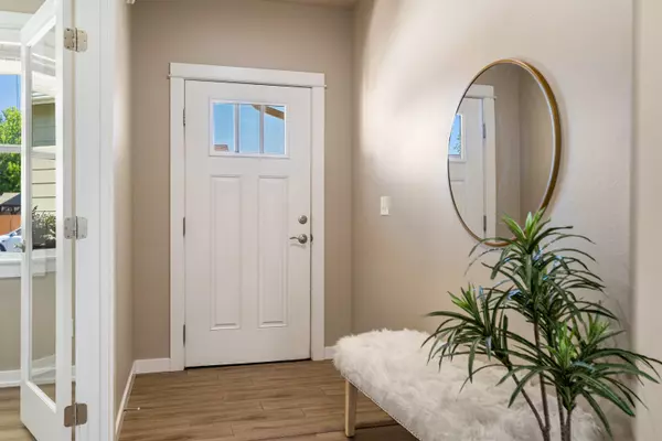 Redmond, OR 97756,2481 Greenwood AVE