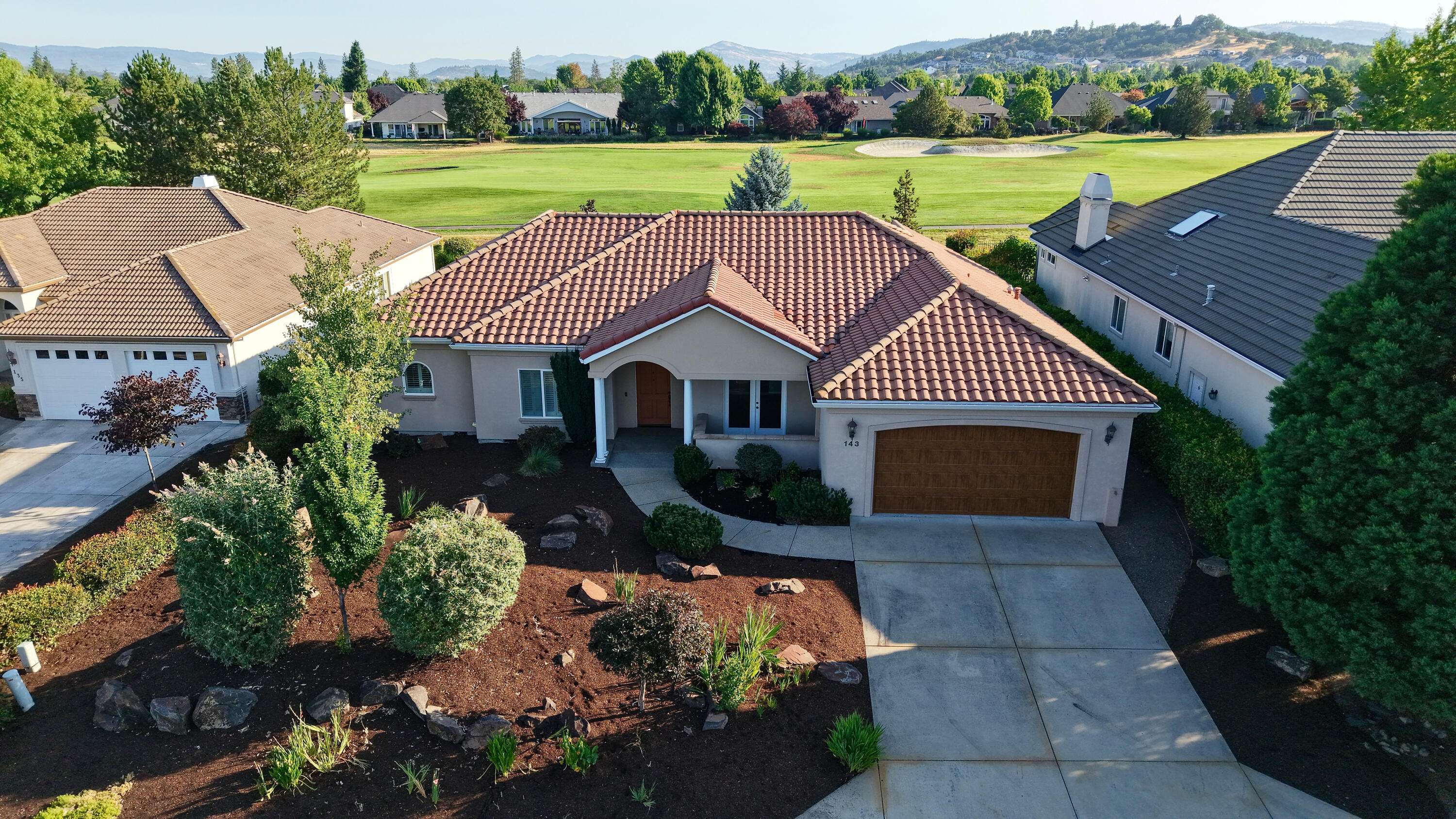 143 Pine Lake DR, Eagle Point, OR 97524